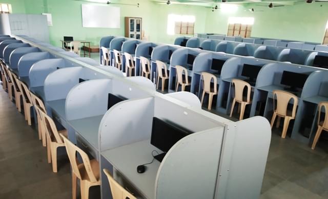 IQRA BCA College Bharuch Computer Lab photo 1